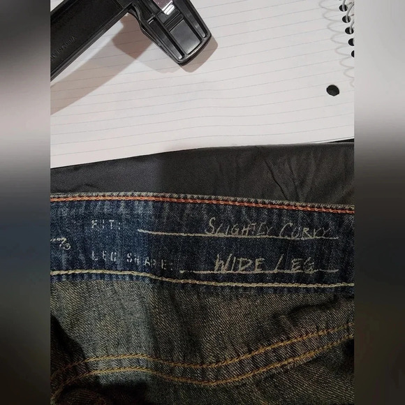 Eddie Bauer slightly curvy wide leg jeans with decorated back pockets Size 12 - Picture 4 of 13
